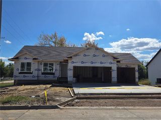 1801 Shady Grove Road SW, Cedar Rapids, IA 52404