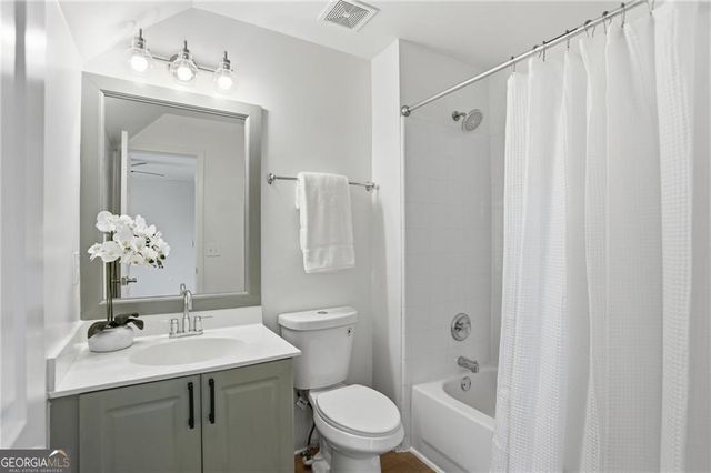 303 N River Laurel Way, Woodstock, GA 30188