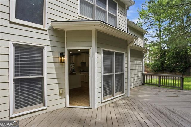 303 N River Laurel Way, Woodstock, GA 30188