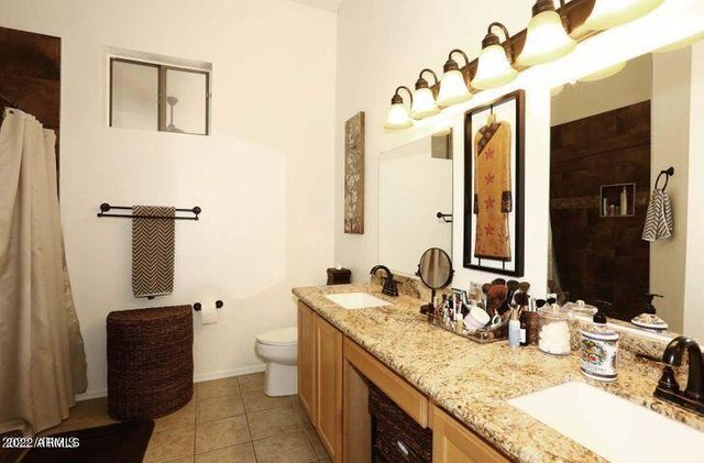 3409 E Menadota Drive, Phoenix, AZ 85050