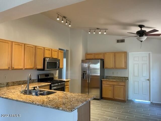3409 E Menadota Drive, Phoenix, AZ 85050