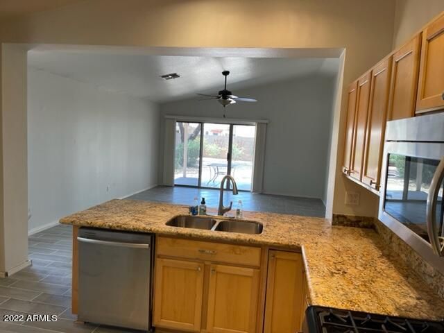 3409 E Menadota Drive, Phoenix, AZ 85050