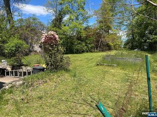 69 E Linda Vista Street, North Haledon, NJ 07508