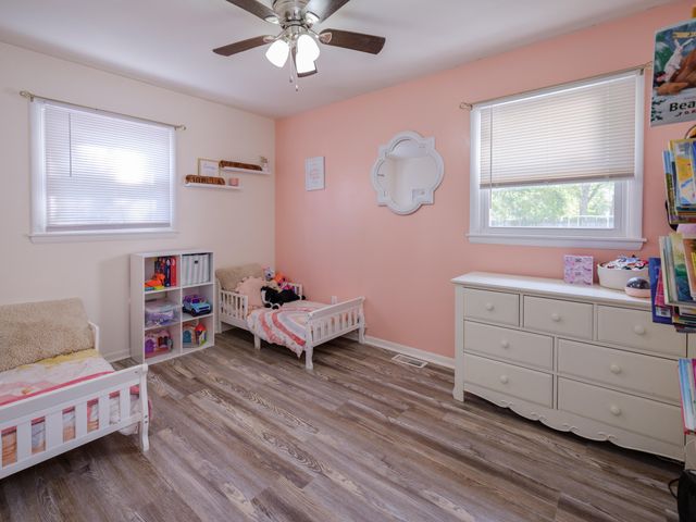 1803 Greenview Avenue, Portage City, MI 49024