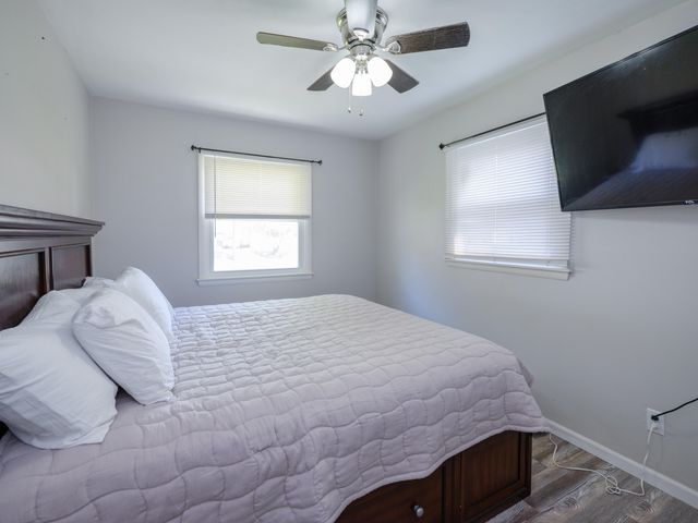 1803 Greenview Avenue, Portage City, MI 49024