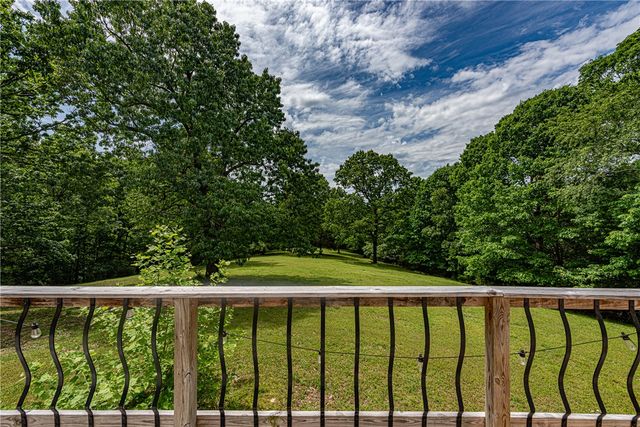 15337 Valley View Road, Fayetteville, AR 72704
