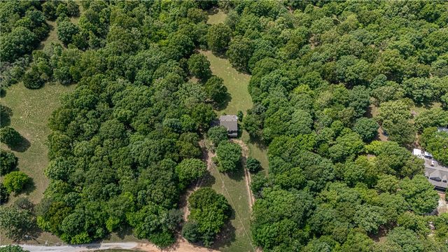 15337 Valley View Road, Fayetteville, AR 72704