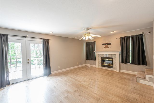 15337 Valley View Road, Fayetteville, AR 72704