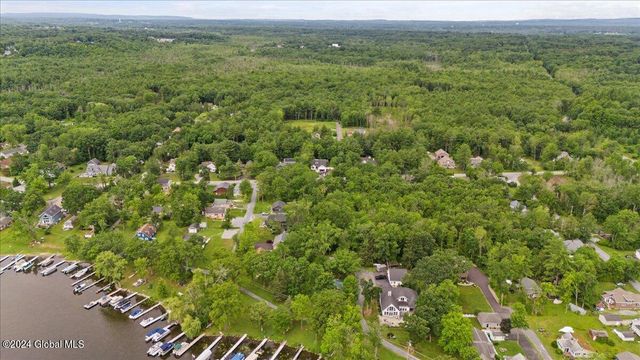 24 Locust Road, Malta, NY 12020