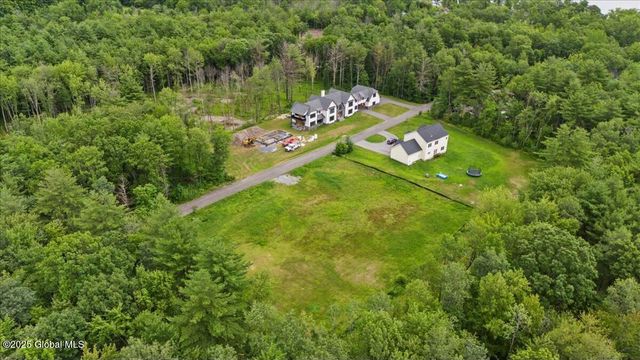 24 Locust Road, Malta, NY 12020