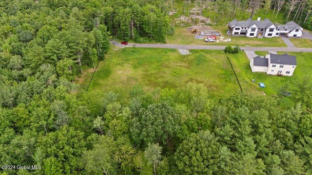 24 Locust Road, Malta, NY 12020