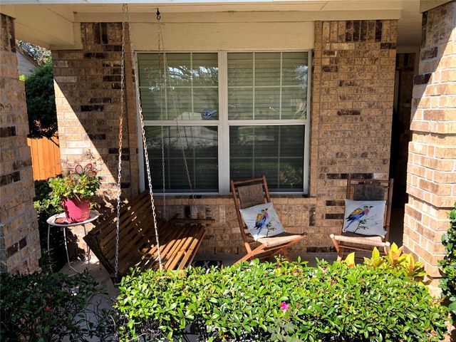 4611 Pin Oak Creek Lane, Kingwood, TX 77345