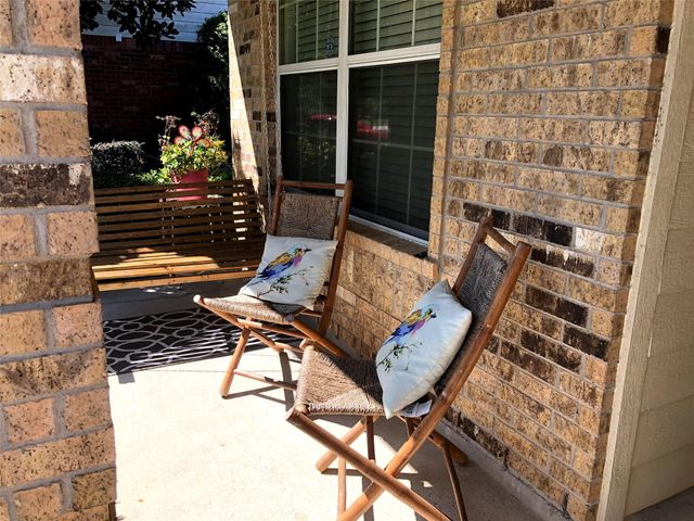 4611 Pin Oak Creek Lane, Kingwood, TX 77345