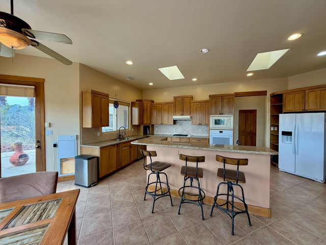 29 Holiday Loop, Tijeras, NM 87059