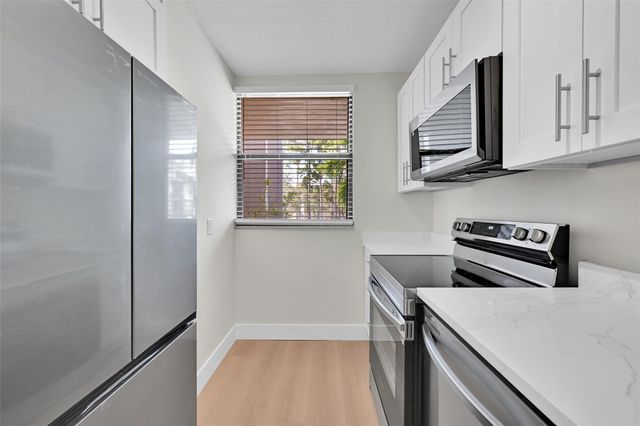 8411 Forest Hills Dr 206, Coral Springs, FL 33065