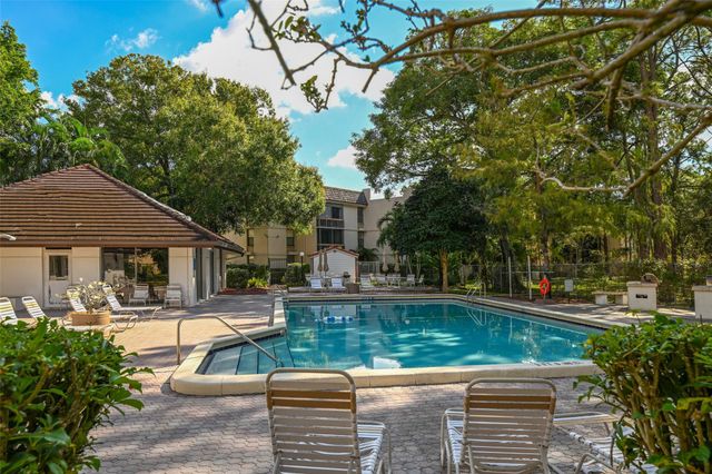 8411 Forest Hills Dr 206, Coral Springs, FL 33065