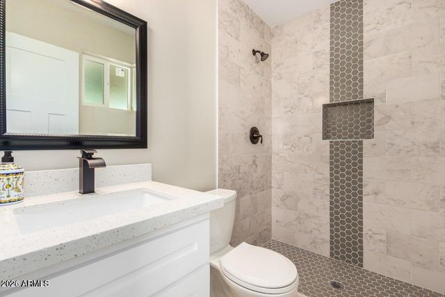 1102 W ANDERSON Drive, Phoenix, AZ 85023