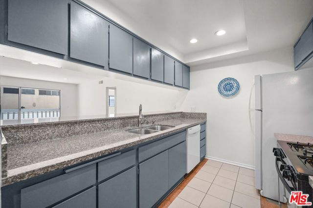 444 S Gramercy Place 10, Los Angeles, CA 90020