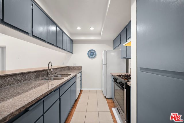 444 S Gramercy Place 10, Los Angeles, CA 90020