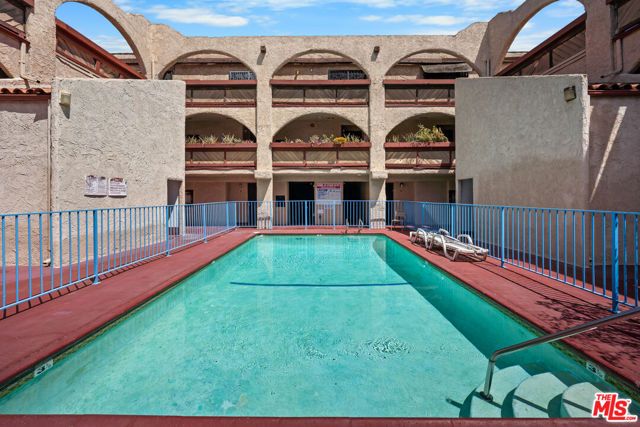 444 S Gramercy Place 10, Los Angeles, CA 90020