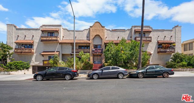 444 S Gramercy Place 10, Los Angeles, CA 90020