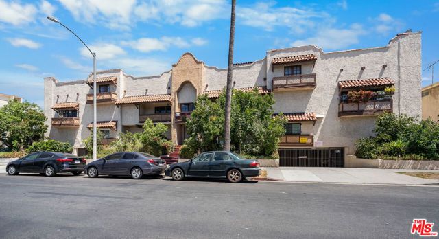 444 S Gramercy Place 10, Los Angeles, CA 90020