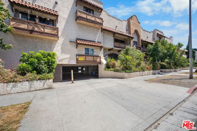 444 S Gramercy Place 10, Los Angeles, CA 90020