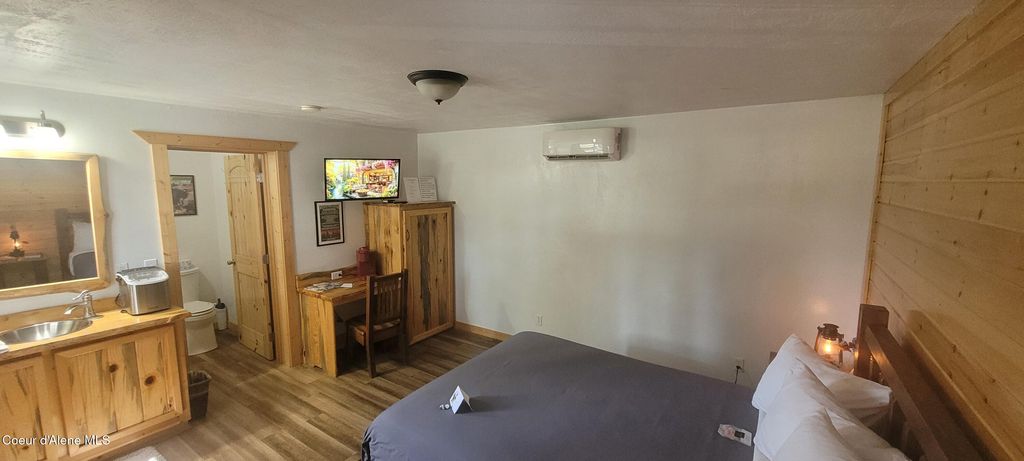 6409 S Main St, Bonners Ferry, ID 83805 photo 7