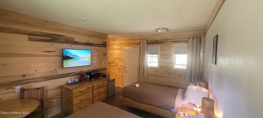 6409 S Main St, Bonners Ferry, ID 83805 photo 8