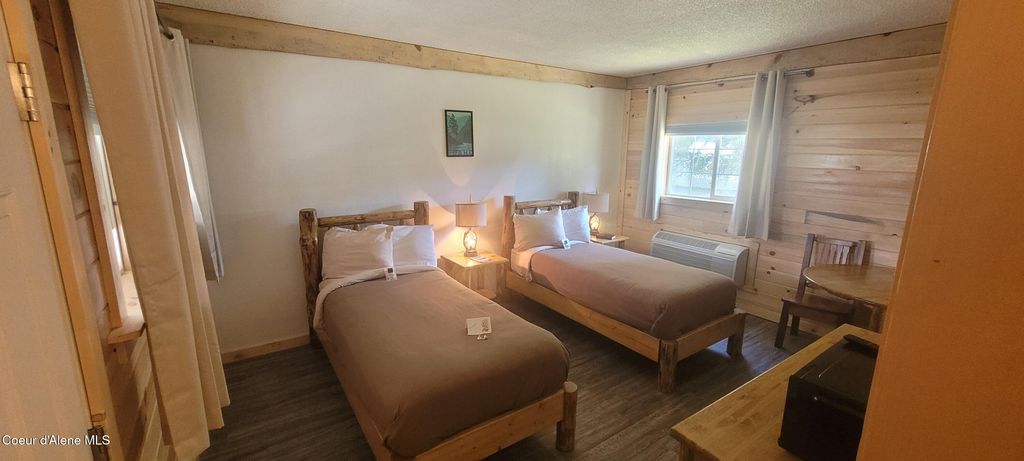 6409 S Main St, Bonners Ferry, ID 83805 photo 9