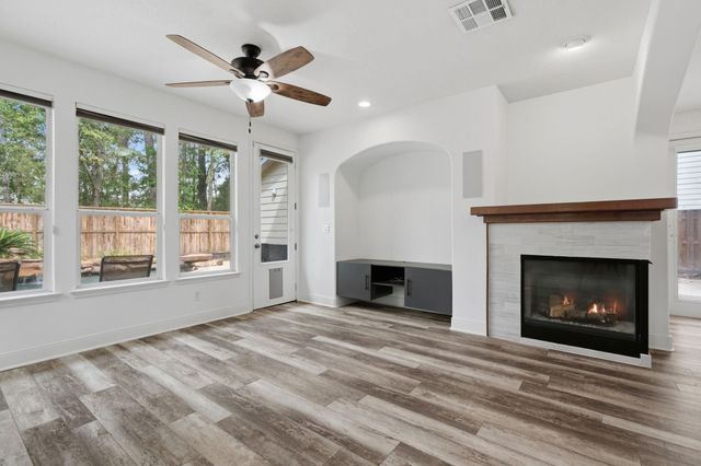 18 Cloud Bank Place, The Woodlands, TX 77382