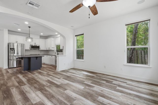 18 Cloud Bank Place, The Woodlands, TX 77382