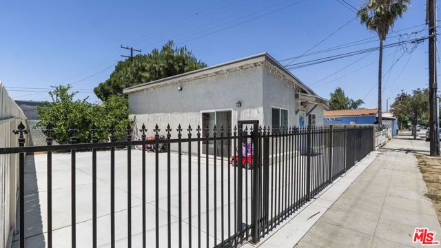 891 E 6th Street, Pomona, CA 91766