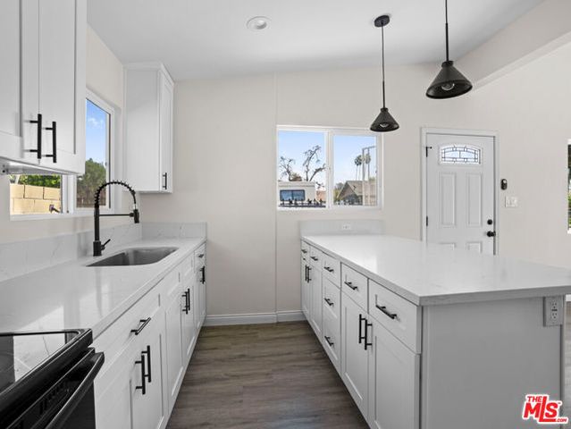 891 E 6th Street, Pomona, CA 91766
