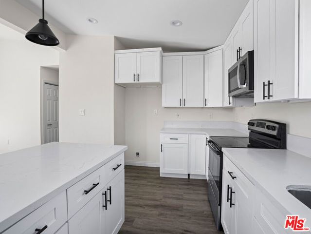 891 E 6th Street, Pomona, CA 91766