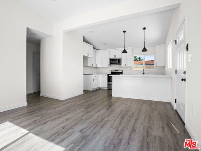 891 E 6th Street, Pomona, CA 91766