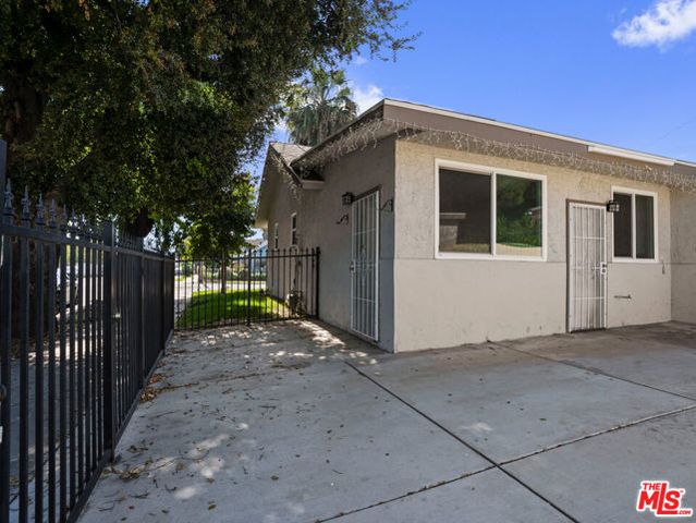 891 E 6th Street, Pomona, CA 91766