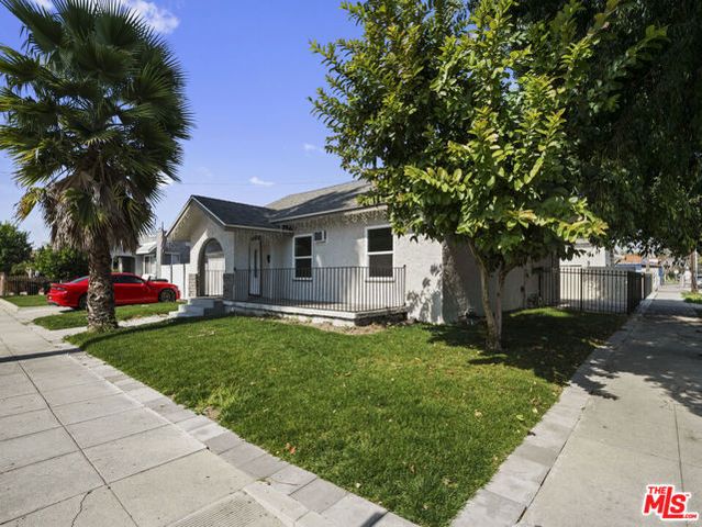 891 E 6th Street, Pomona, CA 91766