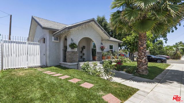 891 E 6th Street, Pomona, CA 91766