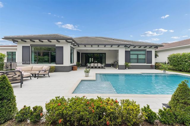 9228 Coral Isles Cir, Palm Beach Gardens, FL 33412