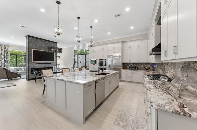 9228 Coral Isles Cir, Palm Beach Gardens, FL 33412