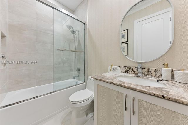 9228 Coral Isles Cir, Palm Beach Gardens, FL 33412