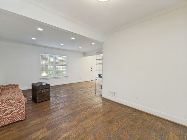 5818 E University Boulevard 138, Dallas, TX 75206