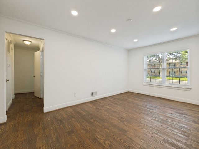 5818 E University Boulevard 138, Dallas, TX 75206