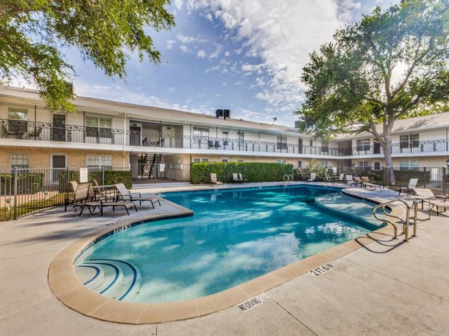 5818 E University Boulevard 138, Dallas, TX 75206