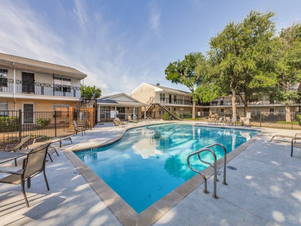 5818 E University Boulevard 138, Dallas, TX 75206