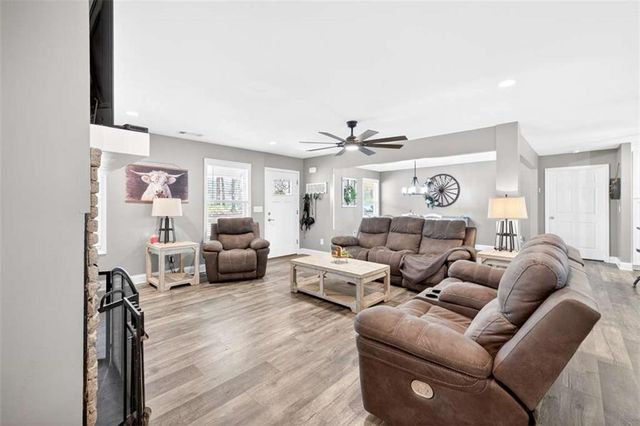 2361 County Line Rd, Mansfield, GA 30055