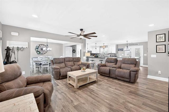 2361 County Line Rd, Mansfield, GA 30055