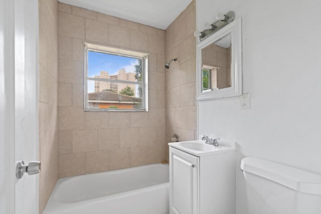 5208 Spruce Avenue B, West Palm Beach, FL 33407