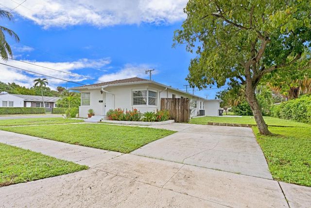 5208 Spruce Avenue B, West Palm Beach, FL 33407